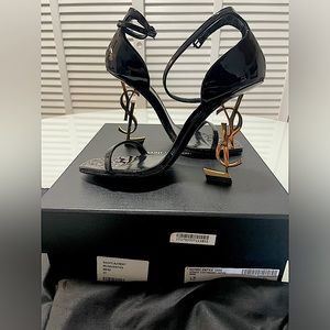 Stunning Yves Saint Laurent Heels